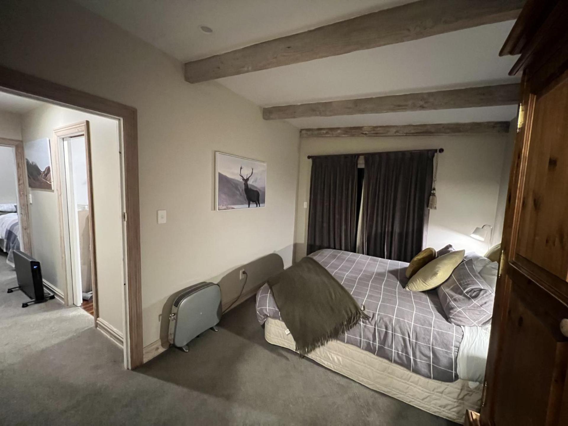 Base Camp Cottage Taupo Ngoại thất bức ảnh